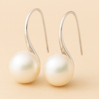 Margot | Pearl Drop Earrings