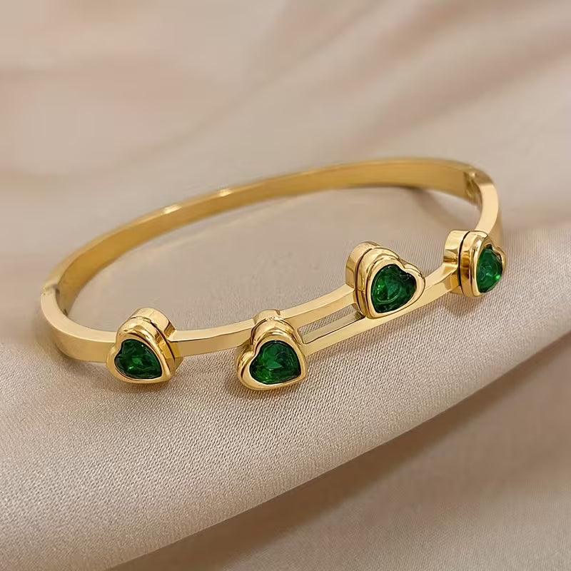 Green Hearts Bracelet | Gold