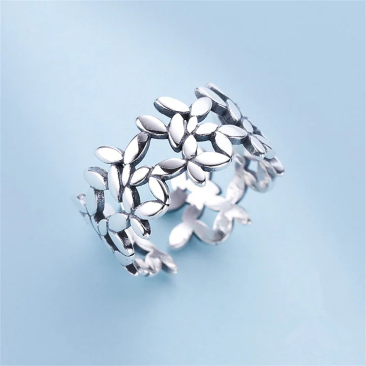 Vintage Leaf Rings in Silver