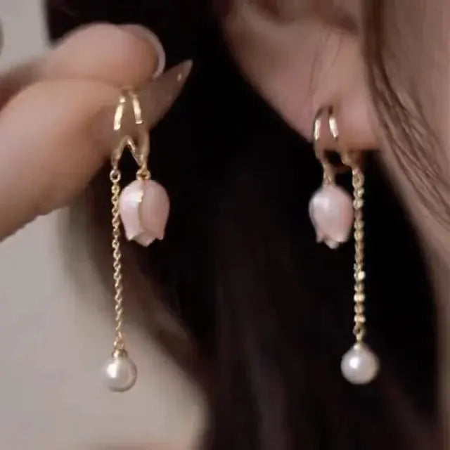 Molly | Gold Floral Pearl Drop Earrings