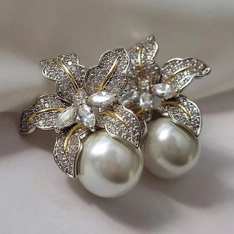 Lily | Flower Pearl Earrings