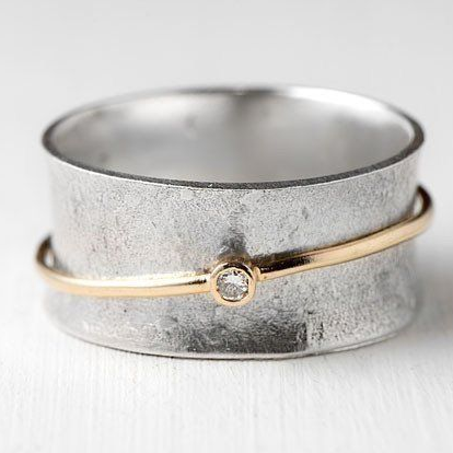 Rhoda | Two-Tone Zirconia Line Ring