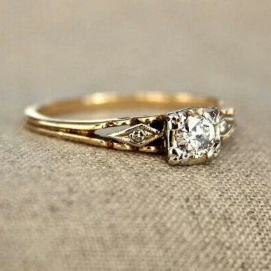 Vintage Zirconia Ring | Fine Gold