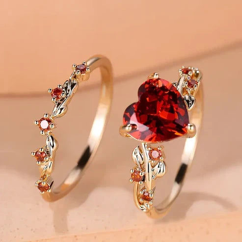 Pippa | Red Heart Gold Ring Set