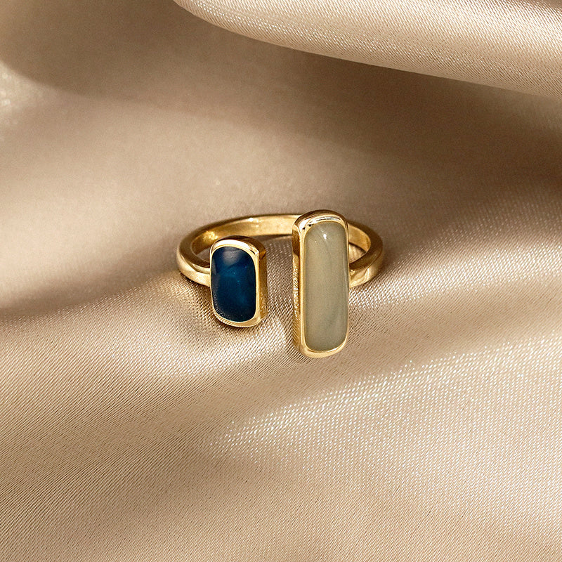 Vintage Ring in Gold with Blue Opal