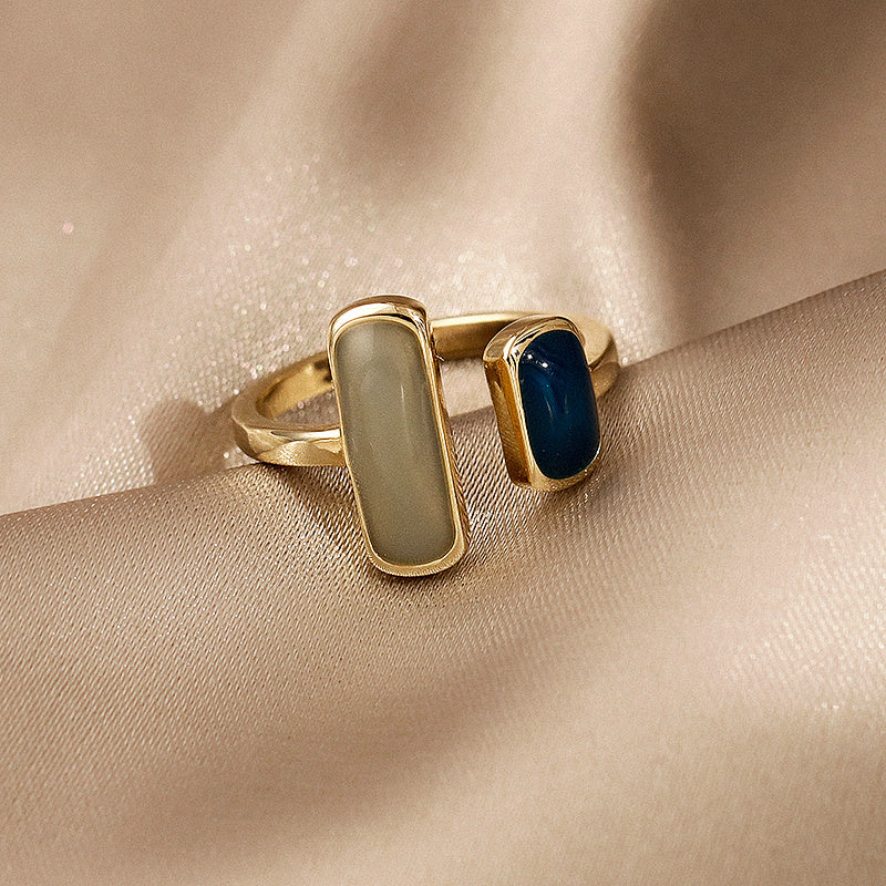 Vintage Ring in Gold with Blue Opal