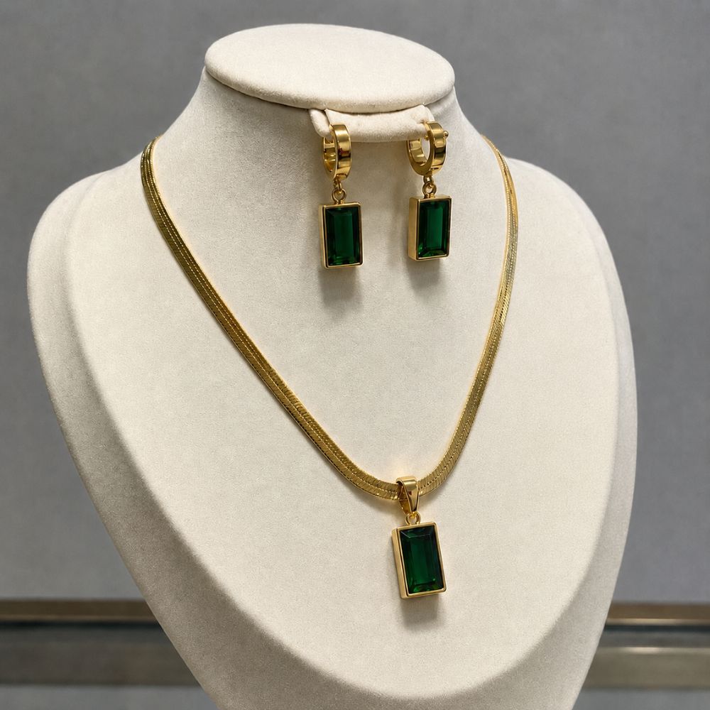 Marguerite | Emerald Jewellery Set