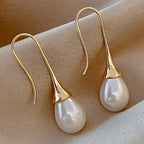 Constance | Helena Classic Pearl Earrings