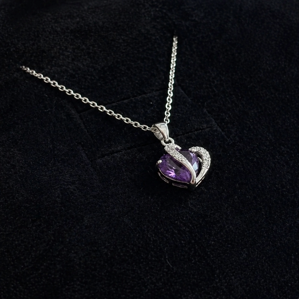 Iolanthe | Amethyst Heart White Gold Necklace