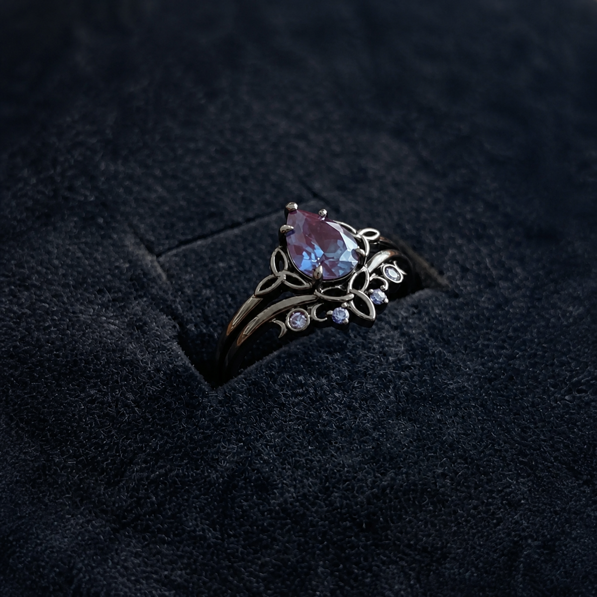 Theodora | Amethyst Layered Gold Ring