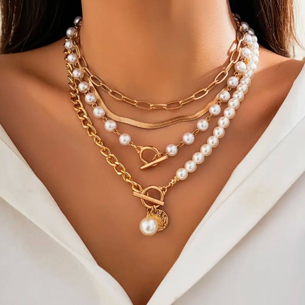 Fioralba | Pearl & Snake Chain Necklace Set