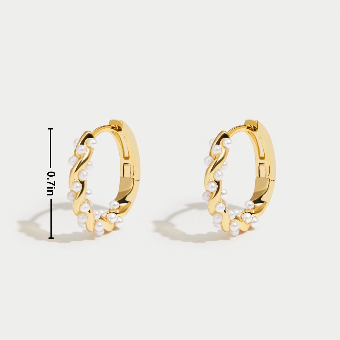 Solenne | Vale Pearl Hoop Earrings